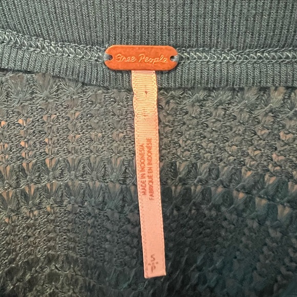 Free People Cold Shoulder Top - Picture 5 of 9